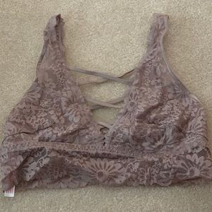 NWT VS PINK strappy bralette